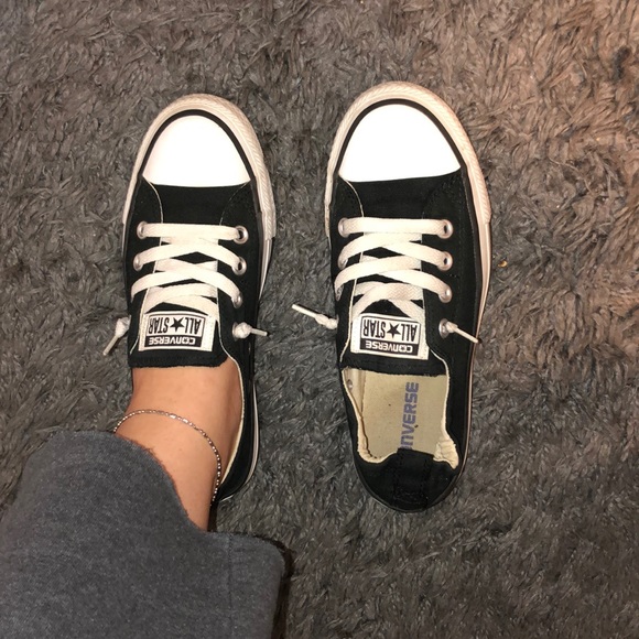 Converse Shoes - EUC slip on shoreline chucks